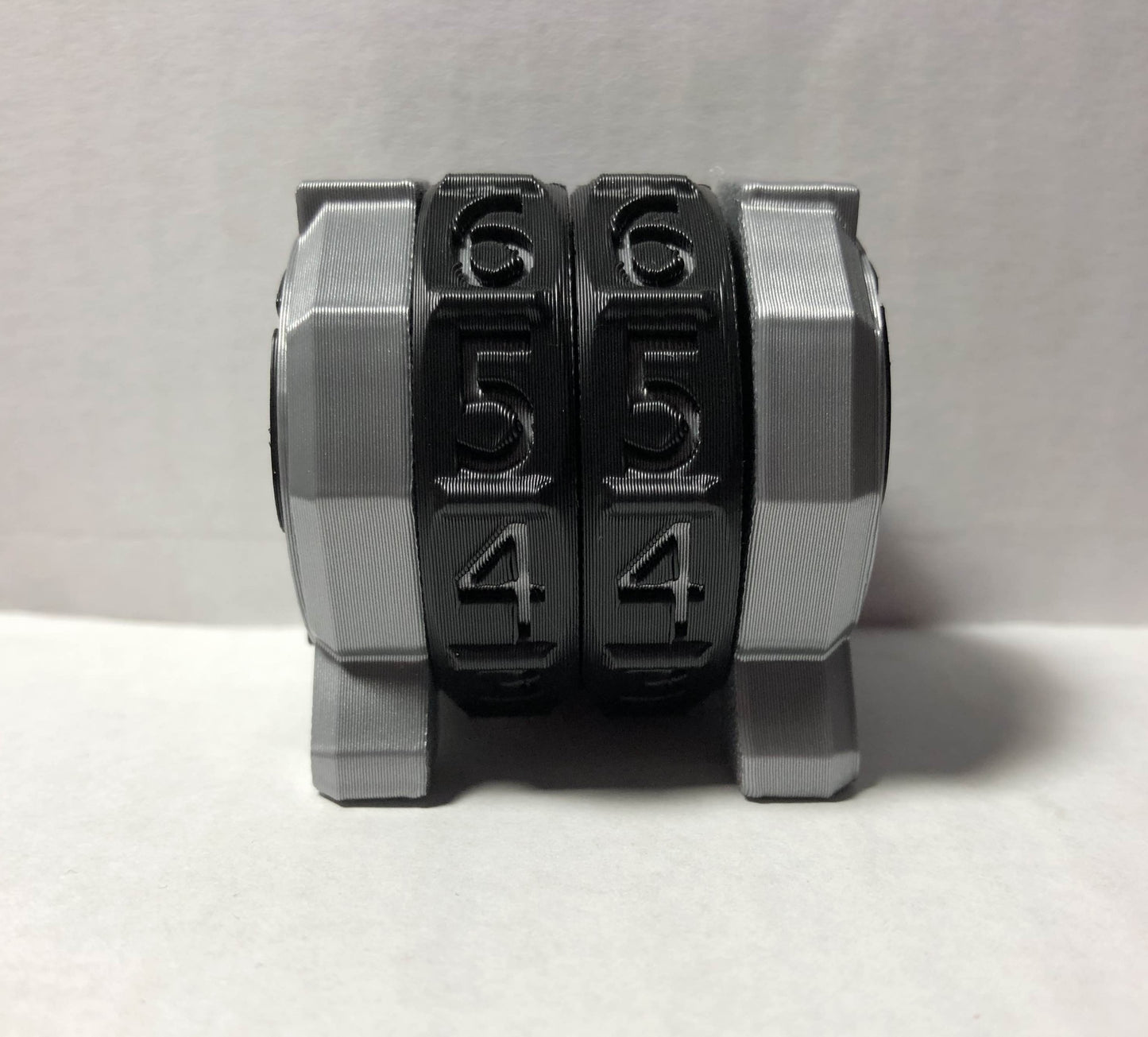 Black Mana-Inspired Life Counter – 3D Printed Game Accessory