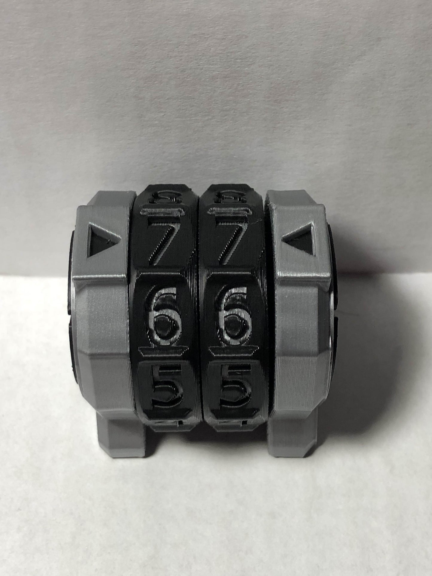 Black Mana-Inspired Life Counter – 3D Printed Game Accessory